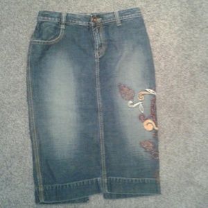 London Jean - Below the knee denim skirt